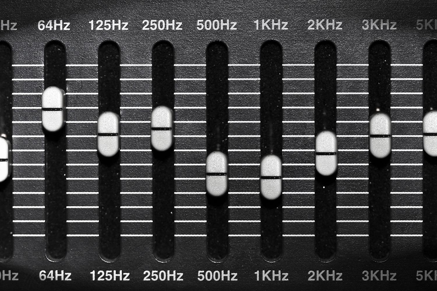 How To EQ Acoustic Guitar: Master Your Live Sound!